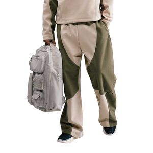 - HOMBRESPantalón Nike Tech Boreas